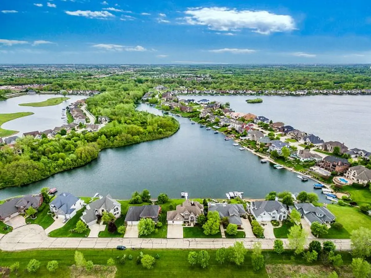 Residential streets and homes in Plainfield, Illinois