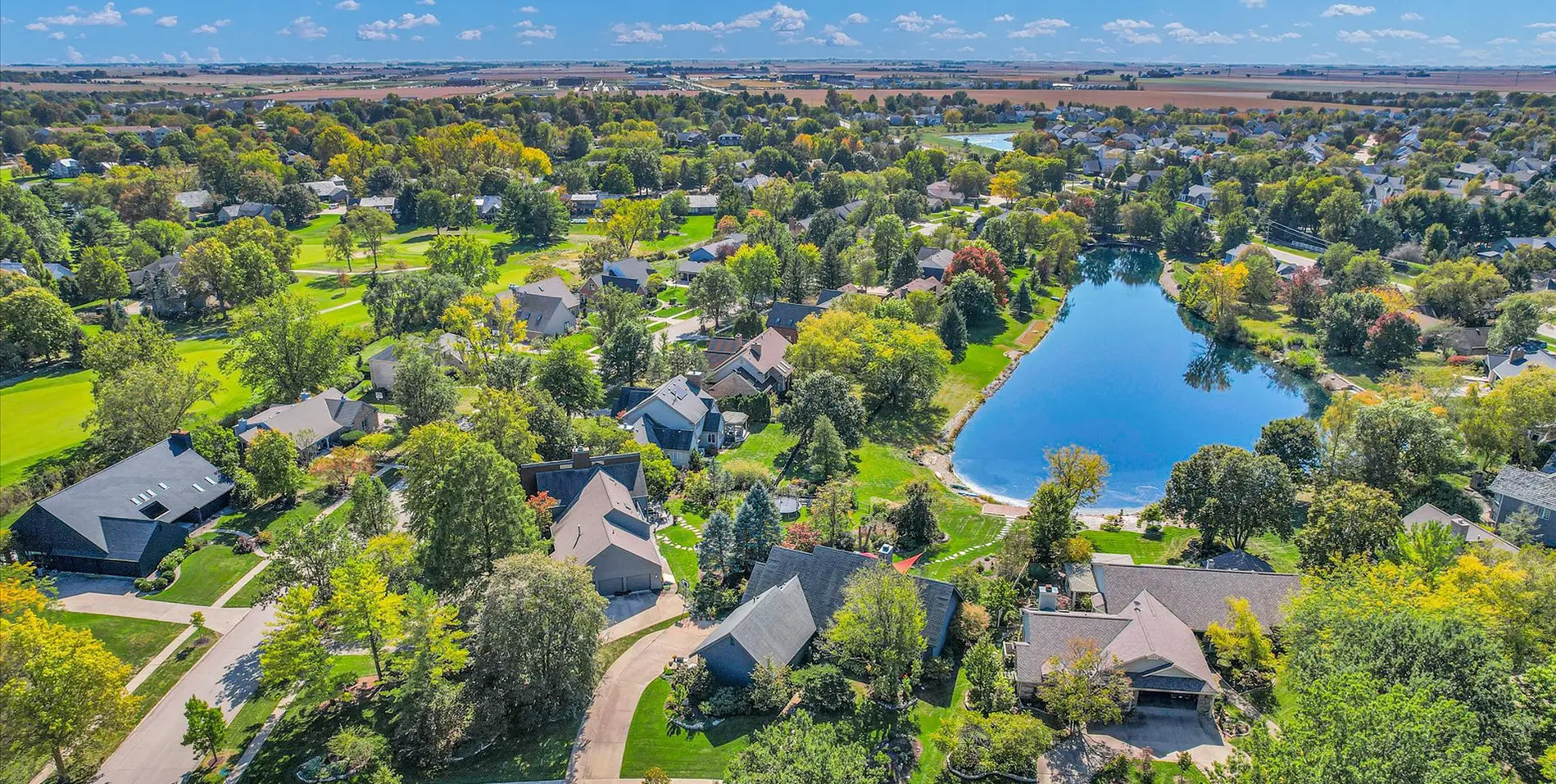 Residential streets and homes in La Grange, Illinois